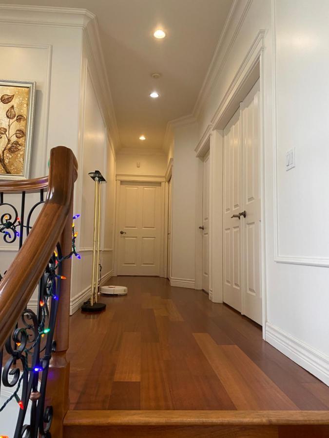 Lucky Room, A Comfortable Bedroom With Private Bathroom Close To Yvr Richmond Buitenkant foto